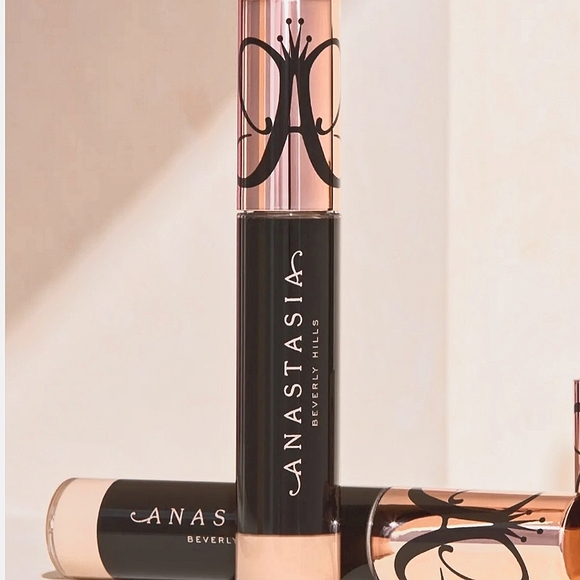 Anastasia Beverly Hills Other - Magic Touch ConcealerANASTASIA BEVERLY HILLS